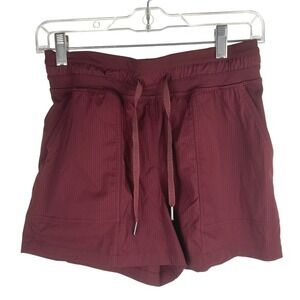 Lululemon Dance Studio High-Rise Short 3.5" Red Merlot Size 4